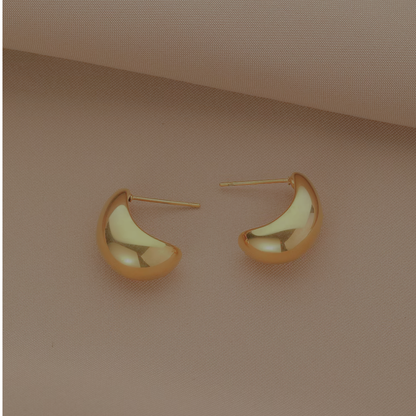 Pendientes de aro con forma de lágrima