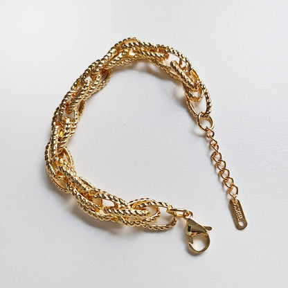 Pulsera de nudo serpentino